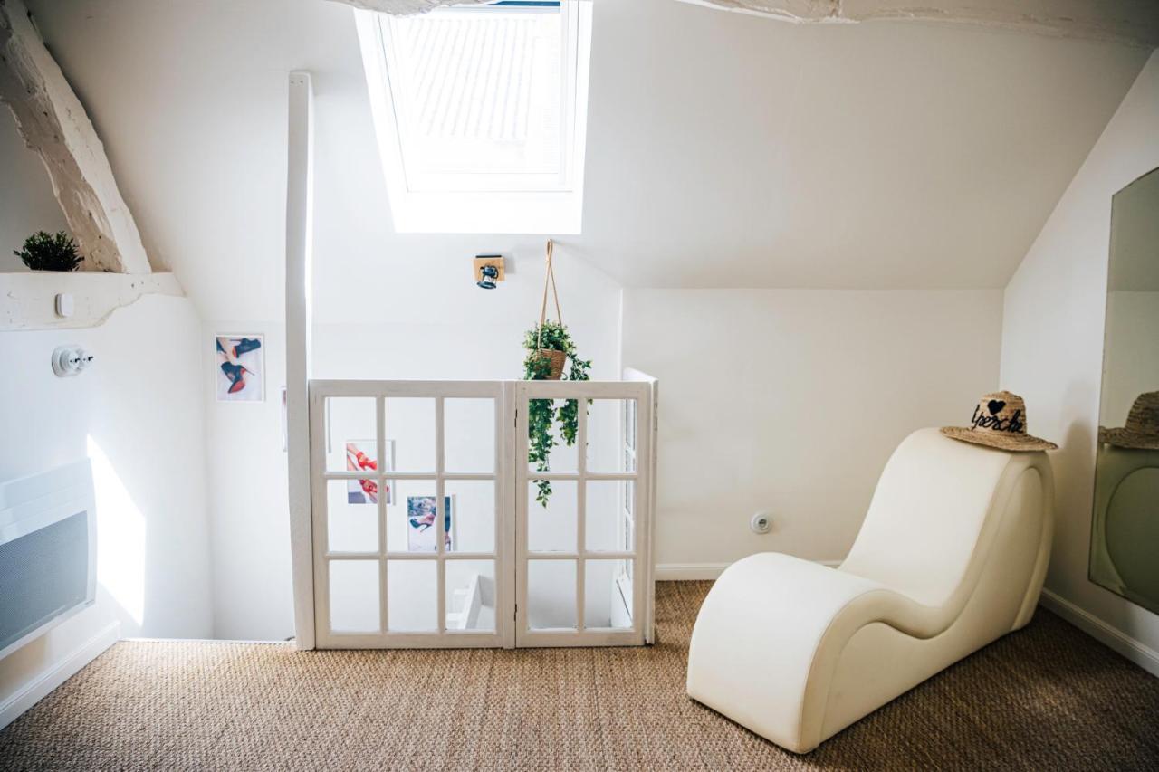 Loveroom Du Perche : Maison Avec Balneo Moulins-la-Marche Exterior foto