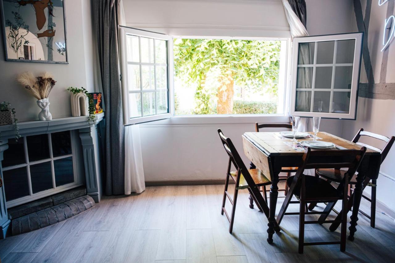Loveroom Du Perche : Maison Avec Balneo Moulins-la-Marche Exterior foto
